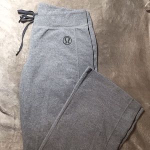 Lululemon drawstring pants 🍋